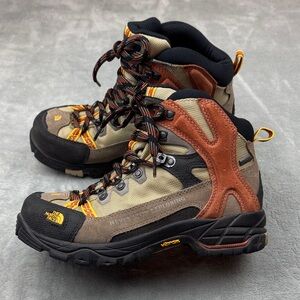 The North Face Dhaulagiri GTX Hiking Boots